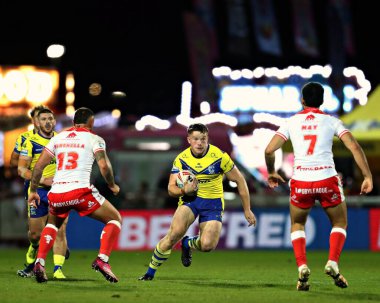 Warrington Wolves takımından Luke Thomas 27. Betfred Süper Ligi karşılaşmasında Hull KR, Warrington Wolves 'a karşı Sewell Group Craven Park, Kingston üzerine Hull, İngiltere, 18 Eylül 2025