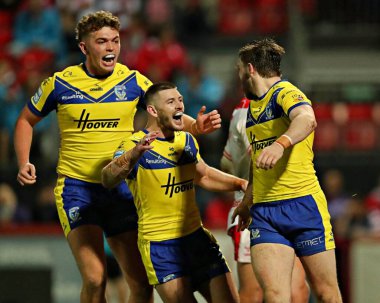 Warrington Wolves takımından Adam Holroyd, 18 Eylül 2025 'te İngiltere' nin Hull kenti üzerinde oynanan Sewell Group Craven Park 'ta oynanan 27.