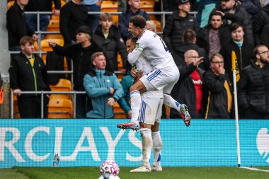 Leeds United takımından Noah Okafor, 20 Eylül 2025 tarihinde İngiltere 'nin Wolineux, Wolverhampton, İngiltere' de oynanan Premier League maçında Wolverhampton Wanderers - Leeds United maçında 1-3 'lük galibiyetini kutluyor. 