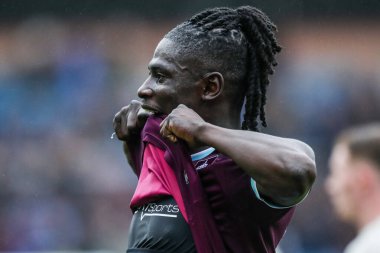 Burnley 'li Lesley Ugochukwu, Premier Lig maçında kaçırdığı şans üzerine üzüldü. Burnley, Burnley, İngiltere' de Nottingham Ormanı 'na karşı 20 Eylül 2025 