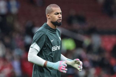 Chelsea 'den Robert Sanchez Premier League maçında Manchester United Chelsea' ye karşı 20 Eylül 2025 'te Old Trafford, Manchester, İngiltere' de oynanan ısınma maçında 