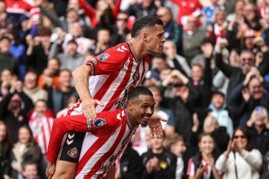 Sunderland 'dan Wilson Isidor, 20 Eylül 2025' te İngiltere 'nin Sunderland kentinde oynanan Premier League maçı Sunderland-Aston Villa maçında 1-1' lik galibiyet golünü kutluyor. 