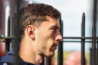 Sunderland 'dan Robin Roefs, 20 Eylül 2025' te İngiltere 'nin Sunderland-Aston Villa Stadyumu' nda Premier League maçı sırasında geldi. 