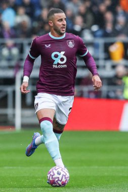 Burnley 'den Kyle Walker Premier Lig maçında topu ayaklarının dibine aldı Burnley - Nottingham Forest - Turf Moor, Burnley, Birleşik Krallık, 20 Eylül 2025 