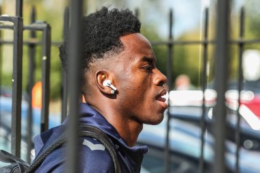 Sunderland 'dan Simon Adingra, 20 Eylül 2025' te İngiltere 'nin Sunderland-Aston Villa Stadyumu' nda Premier League maçı sırasında geldi. 