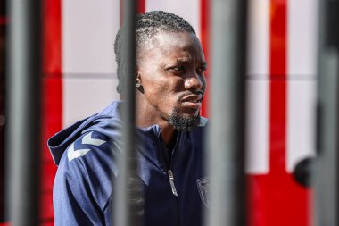 Sunderland 'dan Eliezer Mayenda, 20 Eylül 2025' te İngiltere 'nin Sunderland-Aston Villa Stadyumu' nda Premier League maçı sırasında geldi.