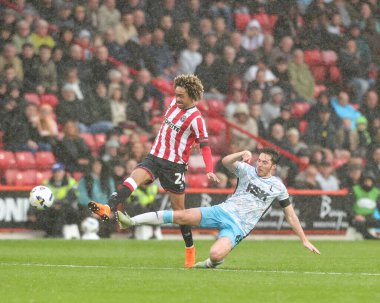 Sheffield United takımından Tahith Chong, Sheffield Lane, Sheffield, İngiltere 'de 20 Eylül 2025' te oynanan Sky Bet Şampiyonası karşılaşmasında Charlton Atletizm Conor Coventry tarafından yenildi.