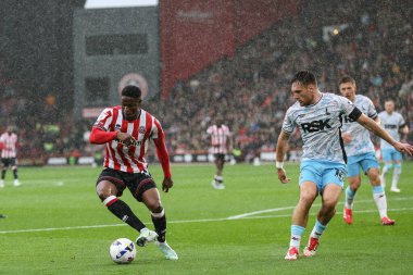 Sheffield United takımından Chiedozie Ogbene 20 Eylül 2025 'te Bramall Lane, Sheffield, İngiltere' de Sheffield United ve Charlton Athletic maçında maç yapıyor.