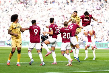 Crystal Palace, 20 Eylül 2025 'te Londra Stadyumu' ndaki West Ham United - Crystal Palace maçında köşeden gol atmaya yaklaştı. 