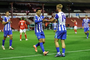 Brighton & Hove Albion takımından Diego Gomez, 23 Eylül 2025 tarihinde Oakwell, Barnsley, Birleşik Krallık 'ta oynanan Carabao Kupası 3. Raundda Barnsley ve Hove Albion maçında 0-1 kazanma hedefini kutluyor.