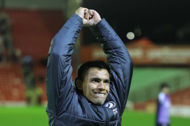 Brighton & Hove Albion takımından Diego Gomez, 23 Eylül 2025 tarihinde Oakwell, Barnsley, İngiltere 'de oynanan 3. Carabao Kupası karşılaşmasında 4 gol ve 0-6' lık galibiyetini kutluyor.