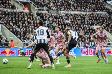 Newcastle Untied takımından Joelinton, 24 Eylül 2025 'te St.James' s Park, Newcastle, İngiltere 'de oynanan 3. Carabao Kupası karşılaşmasında 1-0 berabere kaldı. 