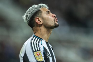 Newcastle 'dan Bruno Guimaraes 24 Eylül 2025' te St.James 's Park, Newcastle, İngiltere' de oynanan 3. Carabao Kupası karşılaşmasında kaçırılan gollere tepki gösterdi. 