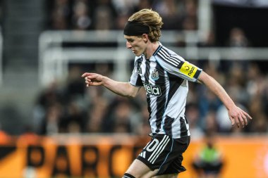 Newcastle 'dan Anthony Gordon Carabao Kupası 3. raundunda St.James' s Park, Newcastle, İngiltere 'de oynanan Newcastle United - Bradford City maçında berabere kaldı. 