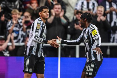 Newcastle Untied takımından William Osula, 24 Eylül 2025 'te St.James' s Park, Newcastle, İngiltere 'de oynanan 3. Carabao Kupası karşılaşmasında 2-0 kazanma hedefini kutluyor. 