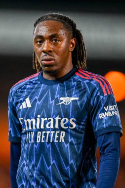 Arsenal takımından Eberechi Eze, 24 Eylül 2025 'te Vale Park, Burslem' de oynanan Carabao Kupası 3. Raundda Port Vale ve Arsenal maçında