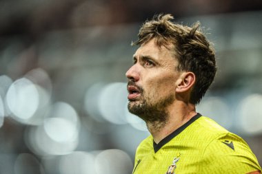 Bradford City 'den Sam Walker, Carabao Kupası 3. Raundunda Newcastle United ile Bradford City arasında 24 Eylül 2025' te St.James 's Park, Newcastle' da oynanan karşılaşmada 