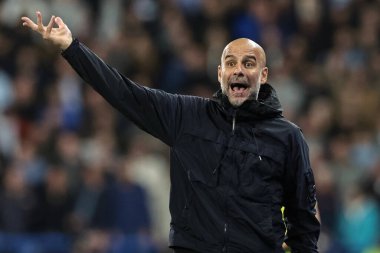 Manchester City teknik direktörü Pep Guardiola, 24 Eylül 2025 'te İngiltere' nin Huddersfield Stadyumu 'nda oynanan 3. Carabao Kupası karşılaşmasında teknik alanda tepki gösterdi.