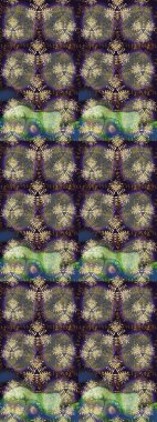 Parlak renkli fantezi çiçekleri, yapraklar, gri ve kahverengi renkli tomurcuklar, gri ve kahverengi. Suluboya el çizimi elementli çiçek çizimi deseni.