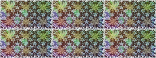 Raster illüstrasyonu. Kahverengi ve nötr renklerde altın elementlerle klasik, pürüzsüz desen.