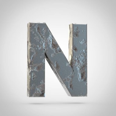 Metal harf N beyaz arka plan üzerinde büyük kırık