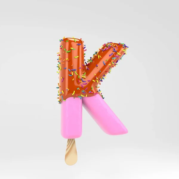 Письмо с мороженым "К". Розовый фруктовый шрифт эскимо с карамелью и брызги изолированы на белом фоне . — стоковое фото
