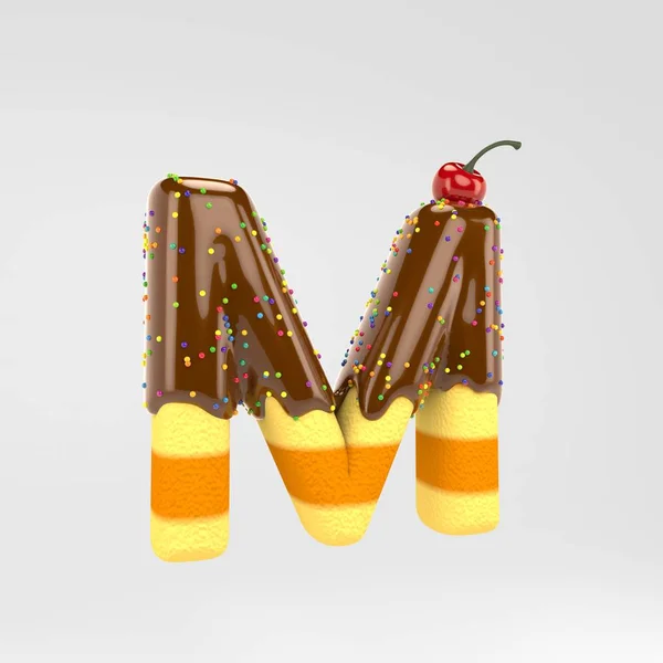 Carta M maiúscula. Fonte de bolo com chocolate, polvilhas e cereja no topo isolado no fundo branco . — Fotografia de Stock