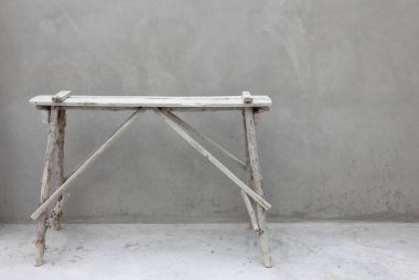 Gri çimento duvar arka plan kat bankta inşaat ile