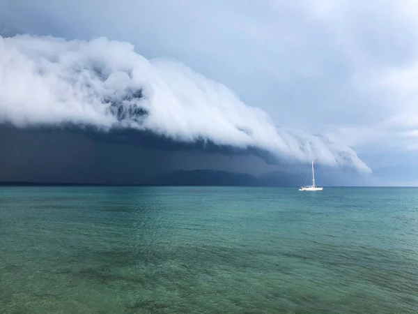 Tormenta Dramática Puerto Deportivo — Foto de Stock