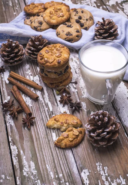 Biscoitos Naturais Recém Assados Para Papai Noel Com Xícara Leite — Fotografia de Stock