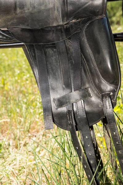 Close View Elements Black Natural Leather Saddle Horse Metal Platform — Stock Photo, Image