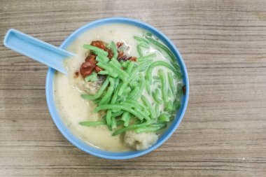 Penang yol ünlü chendol santan kırmızı fasulye ile kase soğuk yenen