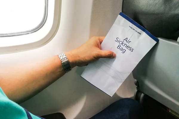 Pasażera Posiadającego Poduszki Powietrznej Mdłości Wymiotować Samolot Awaryjnego — Zdjęcie stockowe