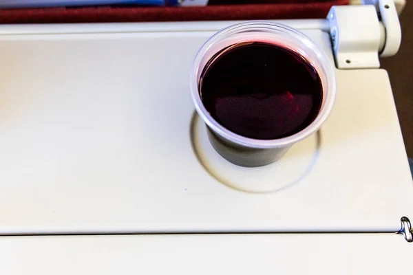 Consumare Troppo Vino Rosso Bevande Alcoliche Volo Provoca Disidratazione Durante — Foto Stock
