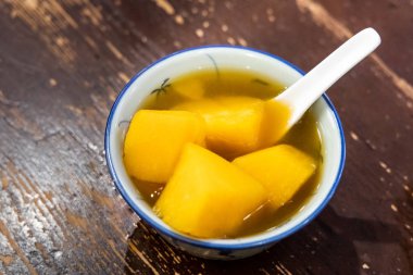 Zencefil tatlı çorba ile tatlı patates, Hong Kong'da popüler tatlı tatlı