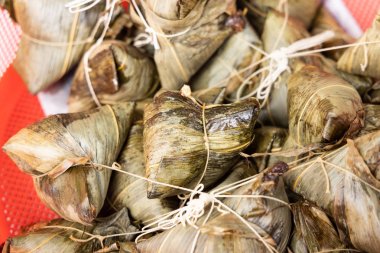 Çin geleneksel köfte veya bak chang, mea ile pirinç dolması
