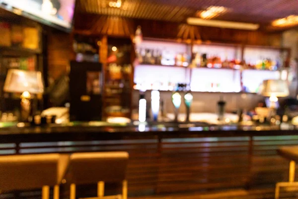 Wazig perspectief visie van dronken persoon van pub Bar teller — Stockfoto