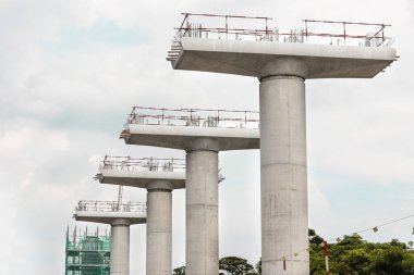 Mass Rail Transit sütun altyapısının inşaatı, ulaşım ağını geliştirmek için devam ediyor