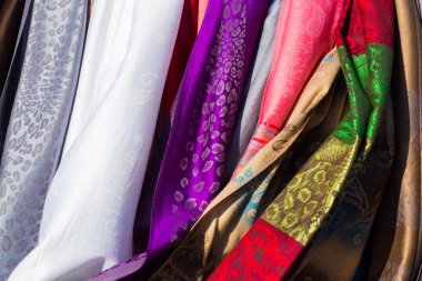 Azerbaycan Ulusal sik Şallar mağaza