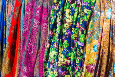 Azerbaycan Ulusal sik Şallar mağaza