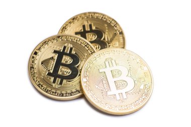 Altın bitcoin beyaz izole