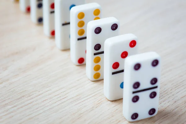 Dominos Sobre Fondo Madera — Foto de Stock