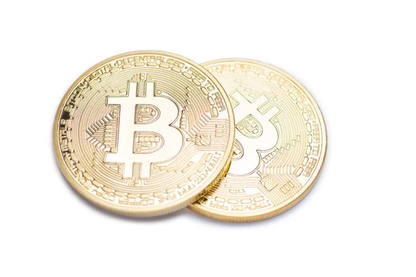 Altın bitcoin beyaz izole