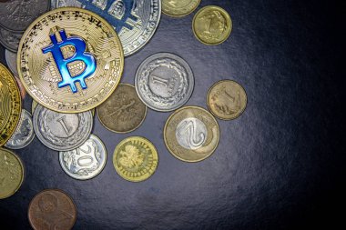  Bitcoin para arka plan üzerinde Kapat