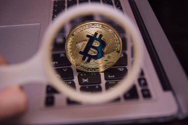  Bitcoin para arka plan üzerinde Kapat