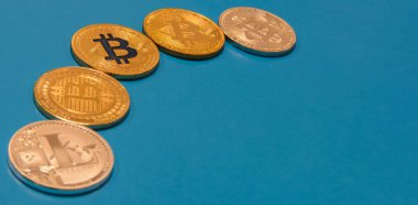 altın ve gümüş bitcoins ve gümüş litecoin