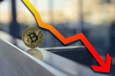 düşme ile kırmızı bitcoin grafiği