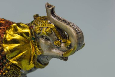 filin el yapımı heykelciği 