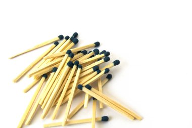 tablo üzerinde maçlar ile karton kutu