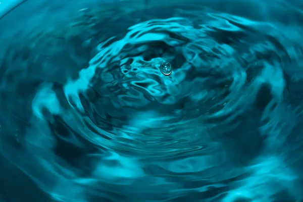 Stänk Blått Vatten Bakgrund — Stockfoto